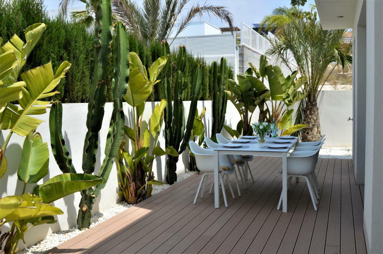 Villa With Private Pool Llobregales Экстерьер фото